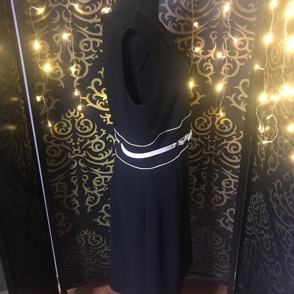 Dress - Picture 2 of 4